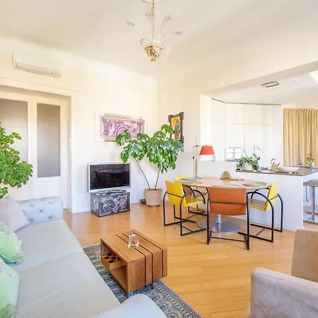 Apartment Marina's Art Of Living At San Giusto Castle Trieste