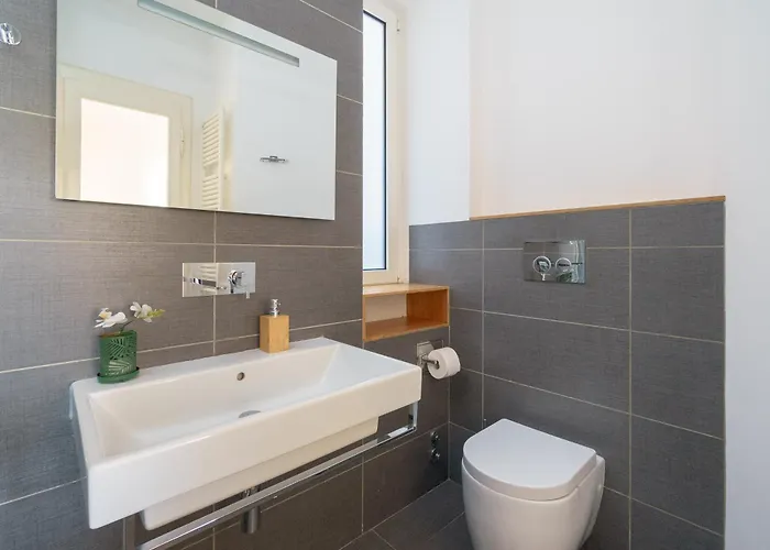 Marina's Art Of Living At San Giusto Castle *